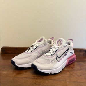 Nike Youth Air Max 2090 (GS) Platinum Watermelon Purple CJ4066-003 Size 6Y EUC